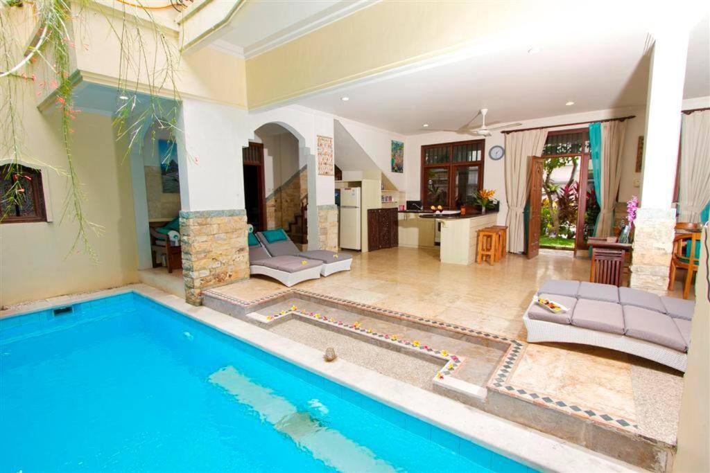 Largest In Kuta Royal C1 - Turquoise