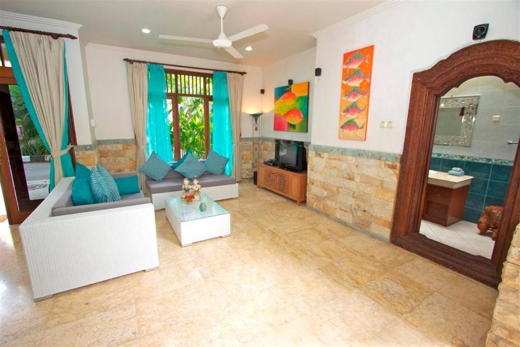 Largest In Kuta Royal C1 - Turquoise *