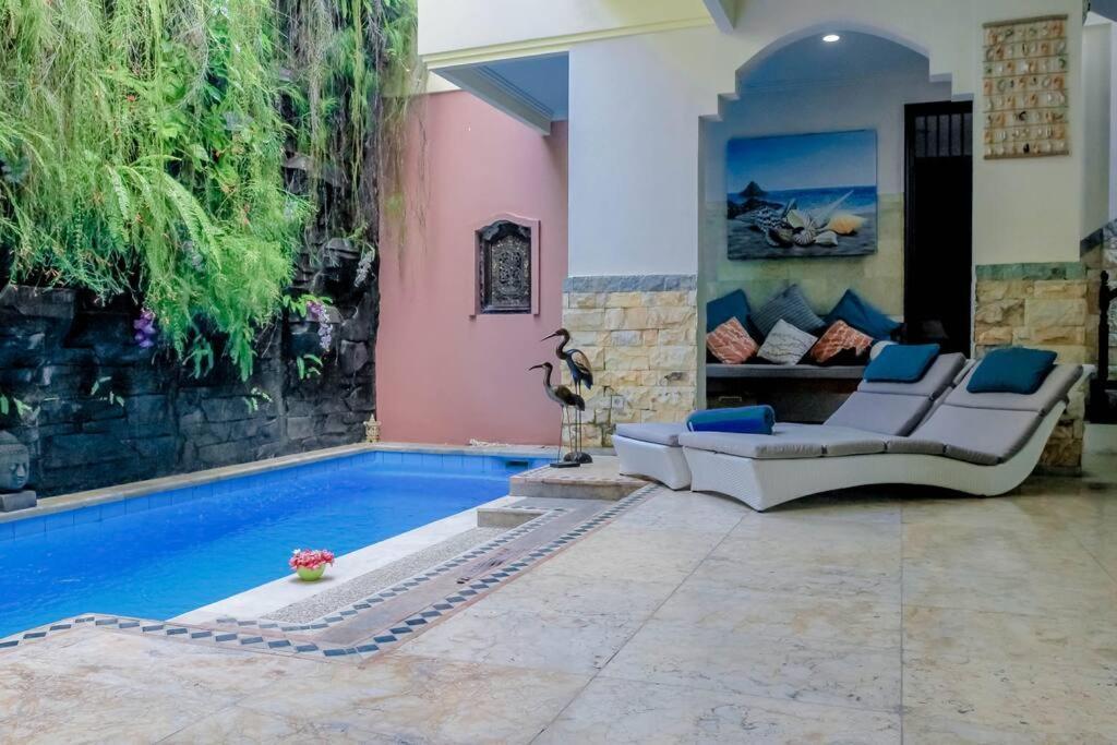 Largest In Kuta Royal C1 - Turquoise Villa